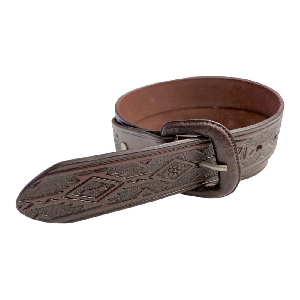 Aztec Embossed Oil
Tan Leather Belt
Brown - Cinto de Piel size 38 - Picture 2 of 12